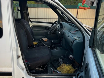 Авто Renault Kangoo Passenger 2000 № 8012624