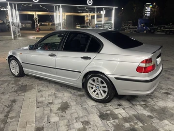 Авто BMW 3 Серия 2003 № 8012760