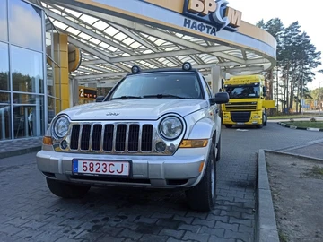 Авто Jeep Liberty 2006 № 8012887