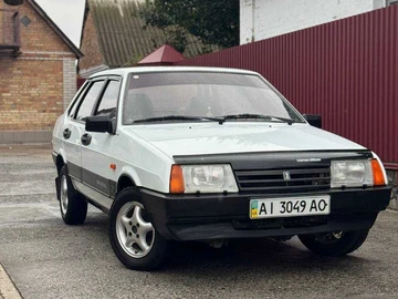 Авто ВАЗ 21099 2002 № 8012907