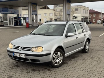 Авто Volkswagen Golf 2004 № 8013124