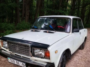 Авто ВАЗ 2107 1995 № 8013277