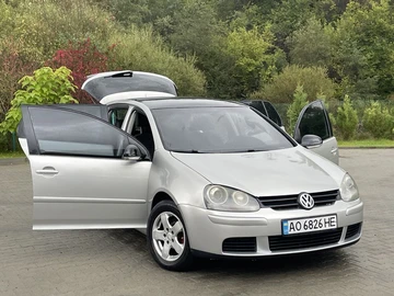 Авто Volkswagen Golf 2004 № 8013304