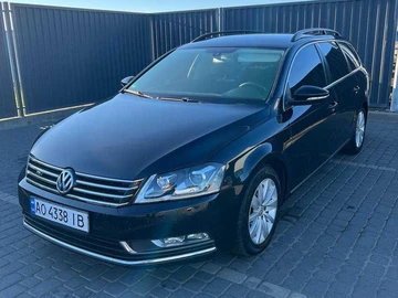Авто Volkswagen Passat Variant 2011 № 8013389
