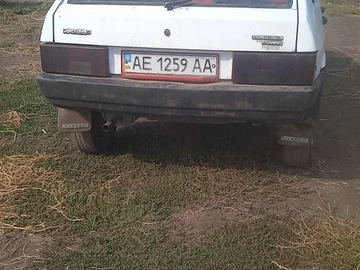 Авто ВАЗ 2109 1989 № 8013424