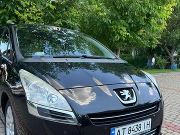 Авто Peugeot 5008 2012 № 8013506