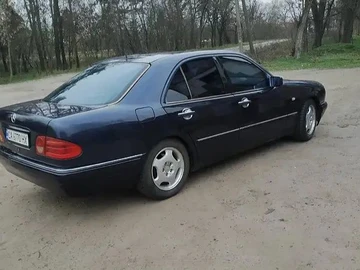 Авто Mercedes 280 1996 № 8013680