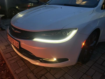 Авто Chrysler 200 2014 № 8013709