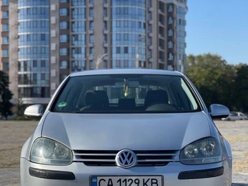 Авто Volkswagen Golf 2004 № 8013828