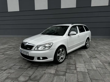 Авто Skoda Octavia 2009 № 8014025