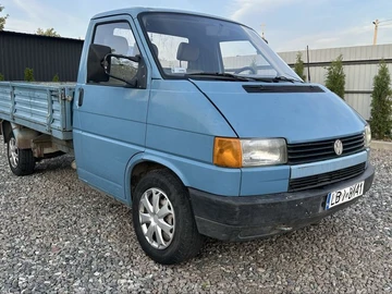 Авто Volkswagen Transporter 2000 № 8014081