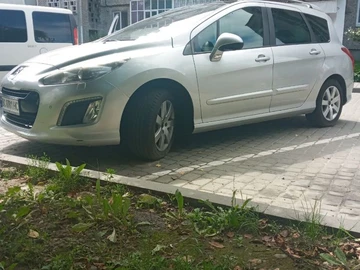 Авто Peugeot 308 2012 № 8014284