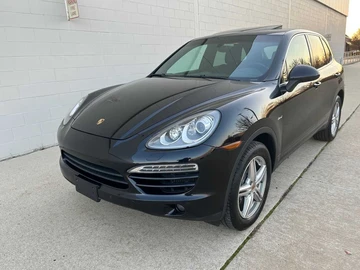 Авто Porsche Cayenne 2014 № 8014302