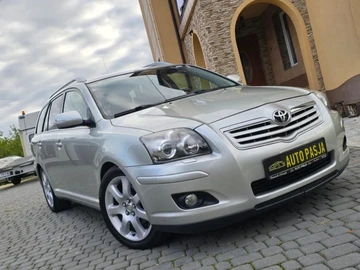 Авто Toyota Avensis 2003 № 8014541