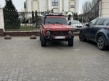 Авто ВАЗ 2121 1985 № 8015001