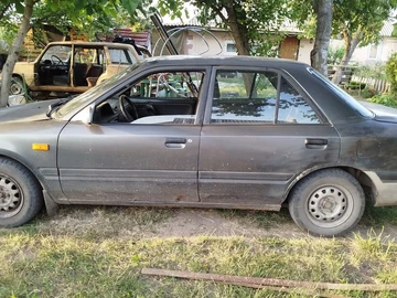 Авто Mazda 323 1991 № 8015004