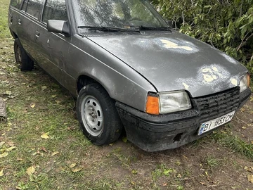 Авто Opel Kadett 1988 № 8015005