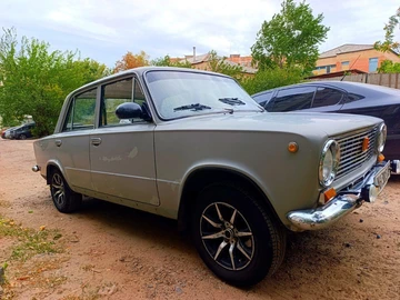 Авто ВАЗ 2101 1973 № 8015036