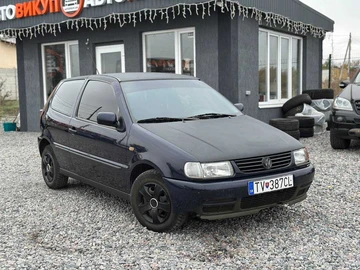 Авто Volkswagen Polo 2000 № 8015051