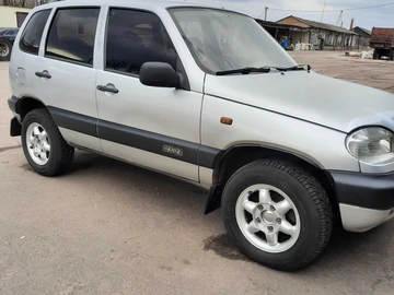 Авто Chevrolet Niva 2005 № 8015249