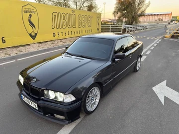 Авто BMW 3 Серия 1992 № 8015267