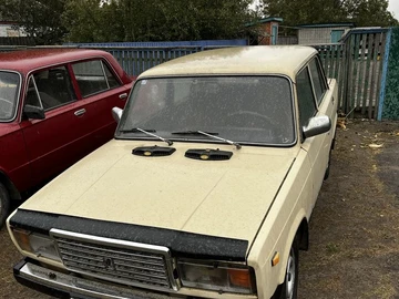 Авто ВАЗ 2107 1992 № 8015300