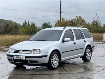 Авто Volkswagen Golf 2003 № 8015408