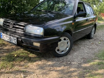 Авто Volkswagen Vento 1994 № 8015424
