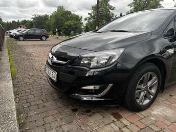 Авто Opel Astra 2015 № 8015428
