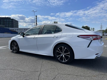 Авто Toyota Camry 2020 № 8015499