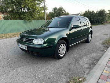 Авто Volkswagen Golf 2000 № 8015630