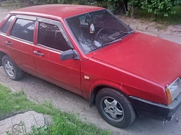 Авто ВАЗ 21099 1995 № 8015660