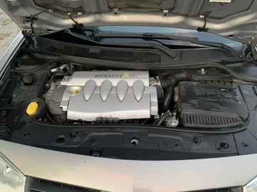 Авто Renault Megane 2004 № 8015736