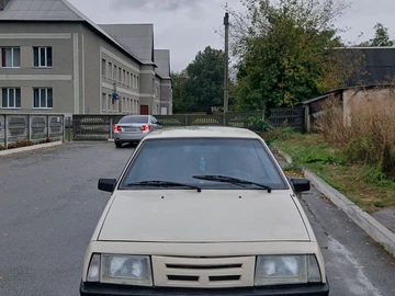 Авто ВАЗ 2109 1988 № 8015975