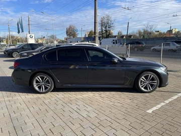 Авто BMW 7 Серия 2018 № 8016017