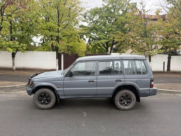 Авто Mitsubishi Pajero 2002 № 8016155