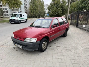 Авто Ford Escort 1992 № 8016389