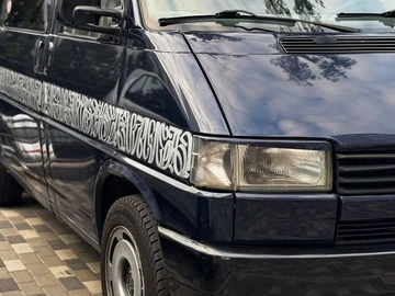 Авто Volkswagen Caravelle 1990 № 8016512