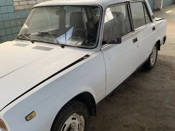 Авто ВАЗ 2107 1990 № 8016734