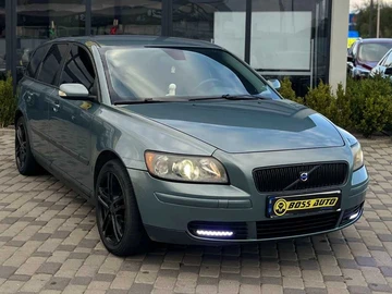 Авто Volvo V50 2004 № 8016749