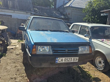 Авто ВАЗ 2109 1992 № 8016946