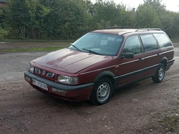 Авто Volkswagen Passat Variant 1988 № 8017053