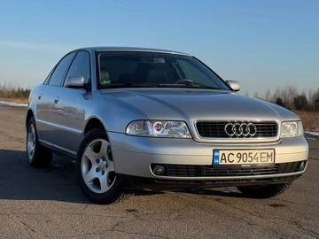 Авто Audi A4 2000 № 8017088