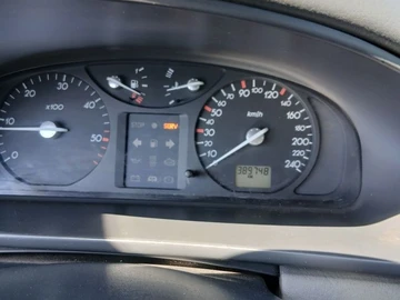 Авто Renault Laguna 2003 № 8017394