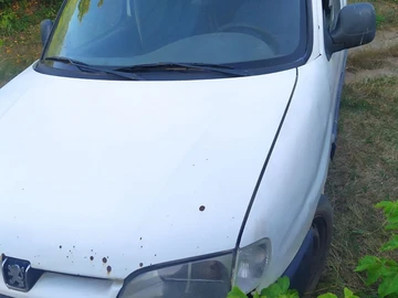 Авто Peugeot Partner 1998 № 8017446