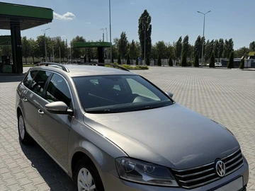 Авто Volkswagen Passat Variant 2013 № 8017613