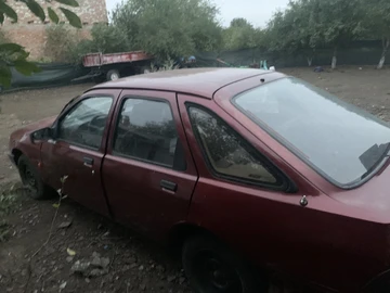 Авто Ford Sierra 1989 № 8017771