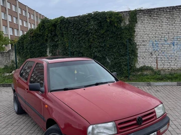 Авто Volkswagen Vento 1992 № 8017944