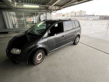 Авто Volkswagen Touran 2006 № 8017966
