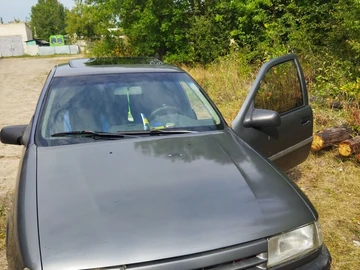 Авто Opel Vectra 1989 № 8018098